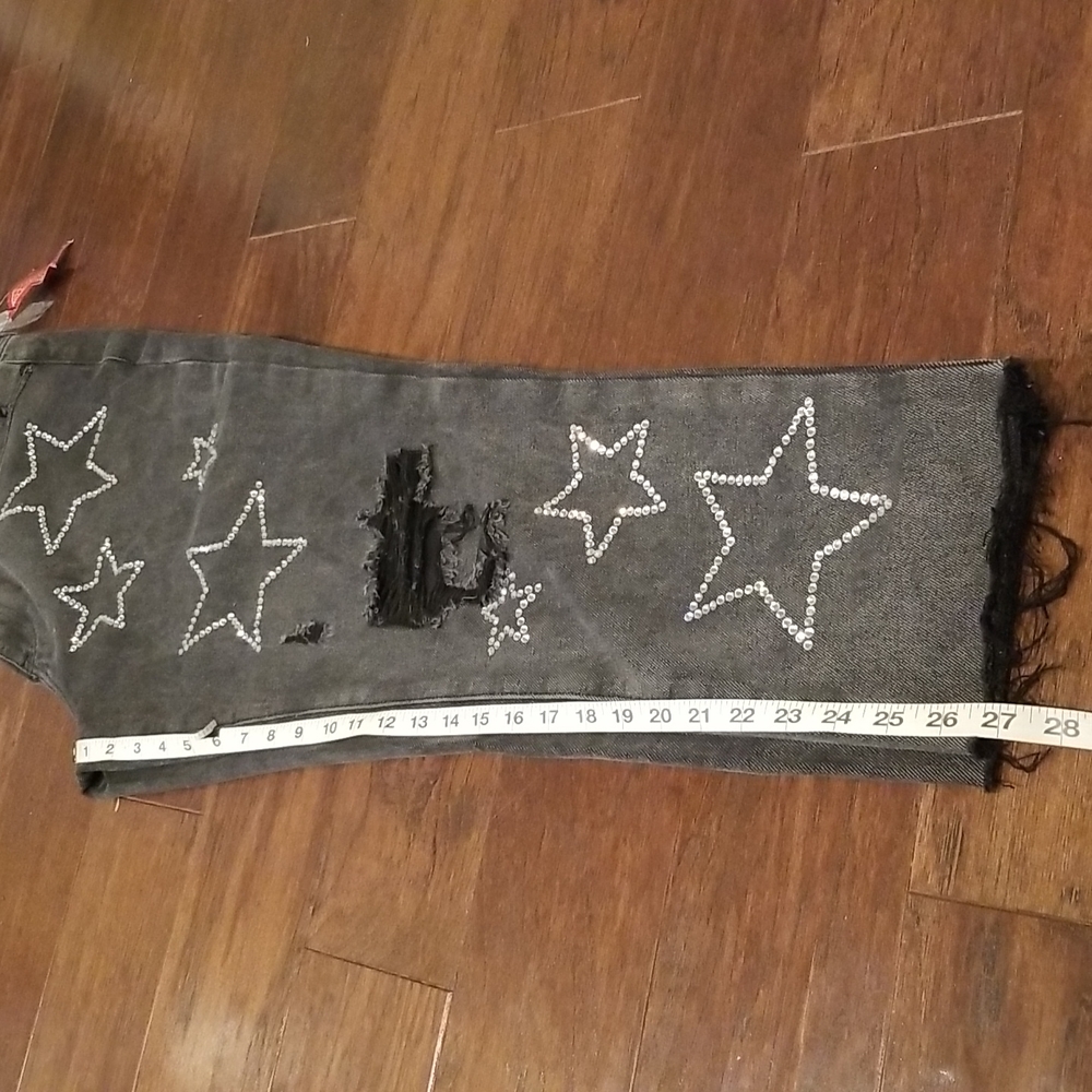Simple Society Faded Blk High Rise Jeans W/ F… - Picture 10 of 12